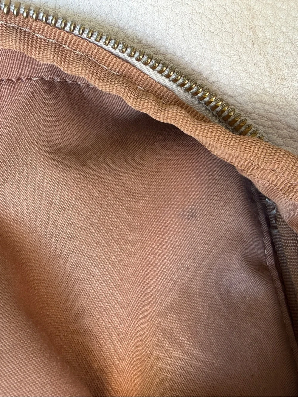 HOBO Fern Cream Pebbled Leather Women’s Crossbody Bag